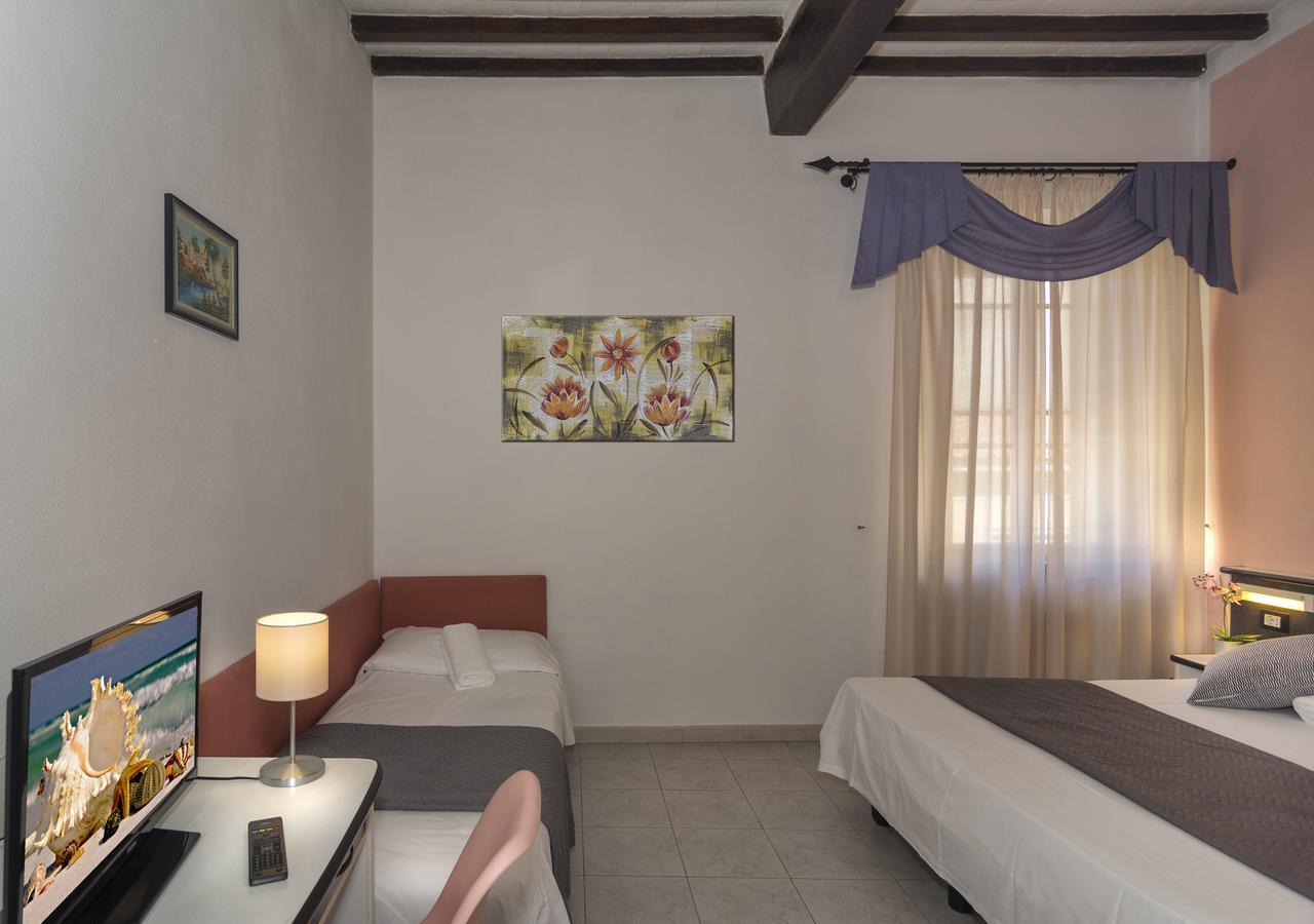 Hotel Amalfitana Pisa Exterior photo